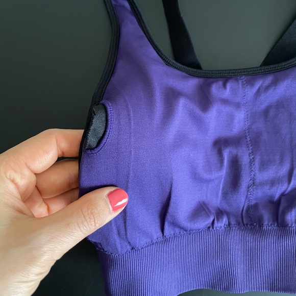 Fabletics Sports Bra - Picture 2 of 5